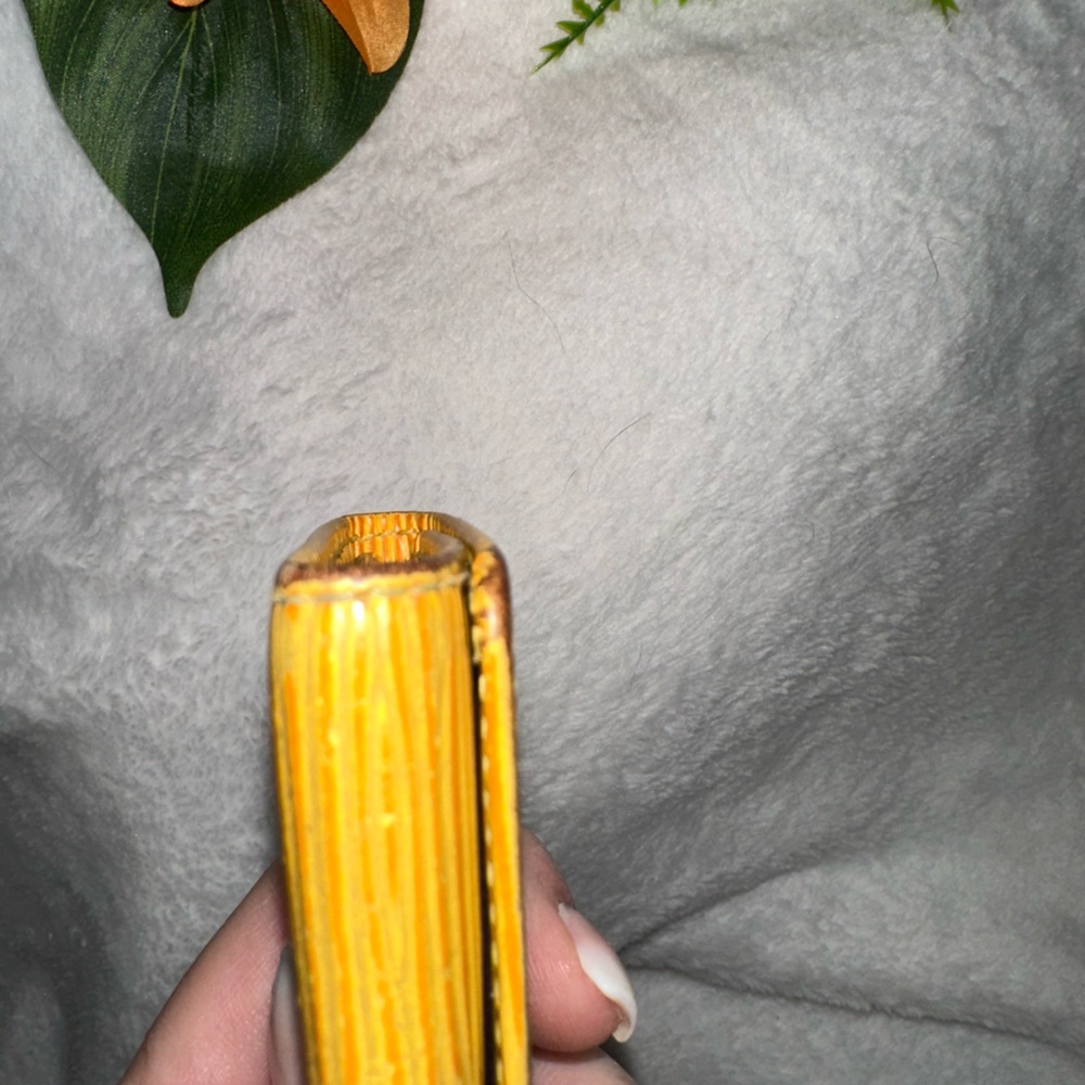 LOUIS VUITTON EPI MULTICLES LEATHER 4 RING KEY CASE KEY CHAIN - YELLOW & PURPLE - Picture 7 of 12